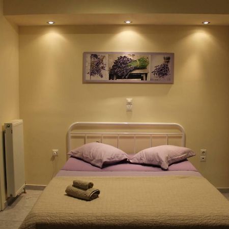 Cozy Studio Apartment In Pireus Luaran gambar