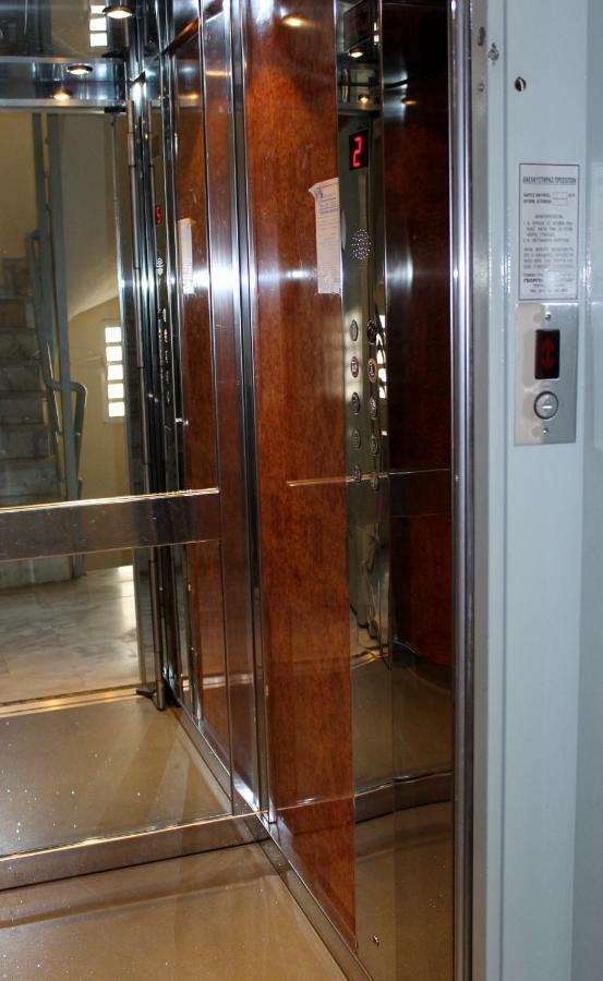 Cozy Studio Apartment In Pireus Luaran gambar