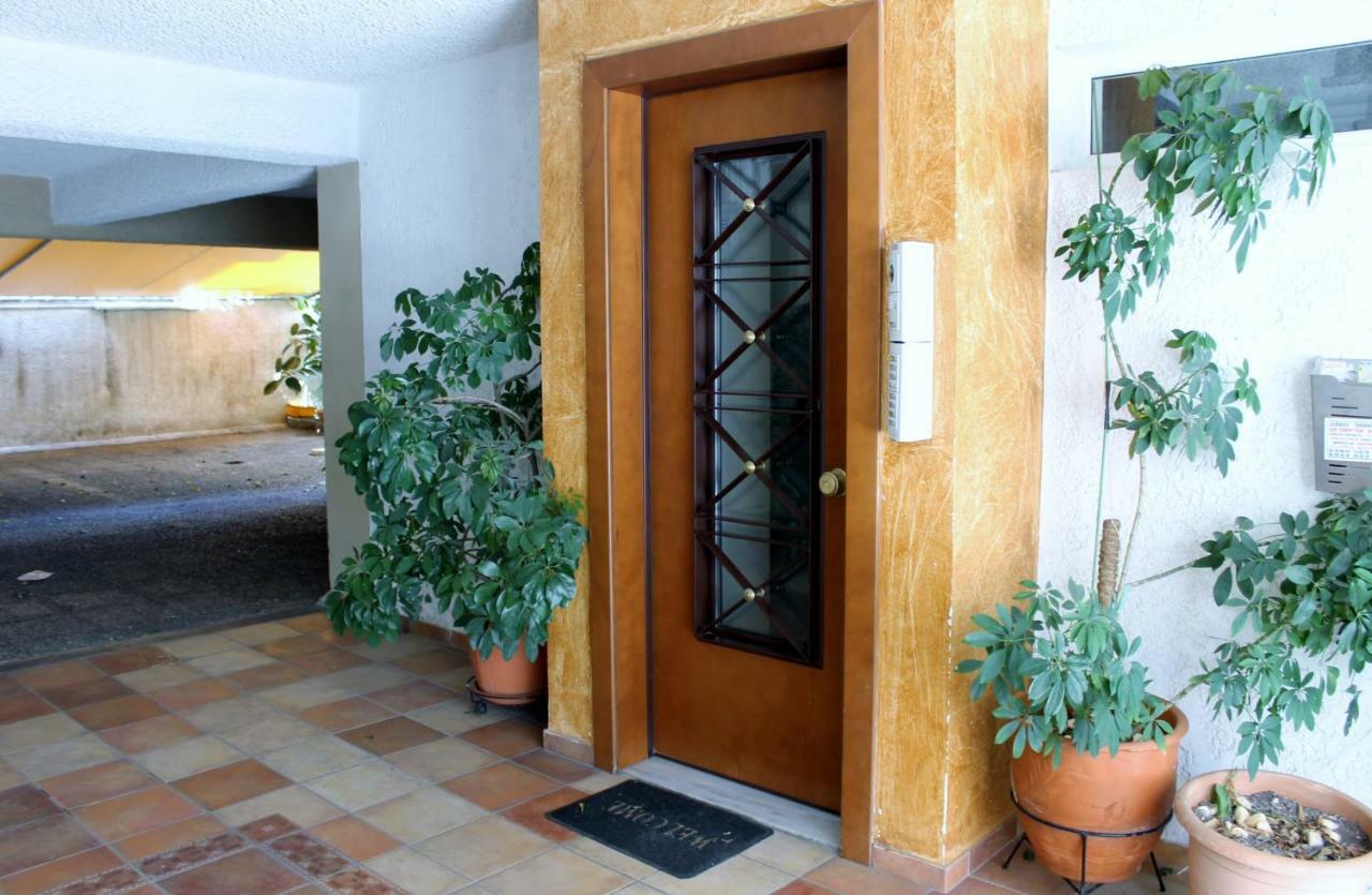 Cozy Studio Apartment In Pireus Luaran gambar