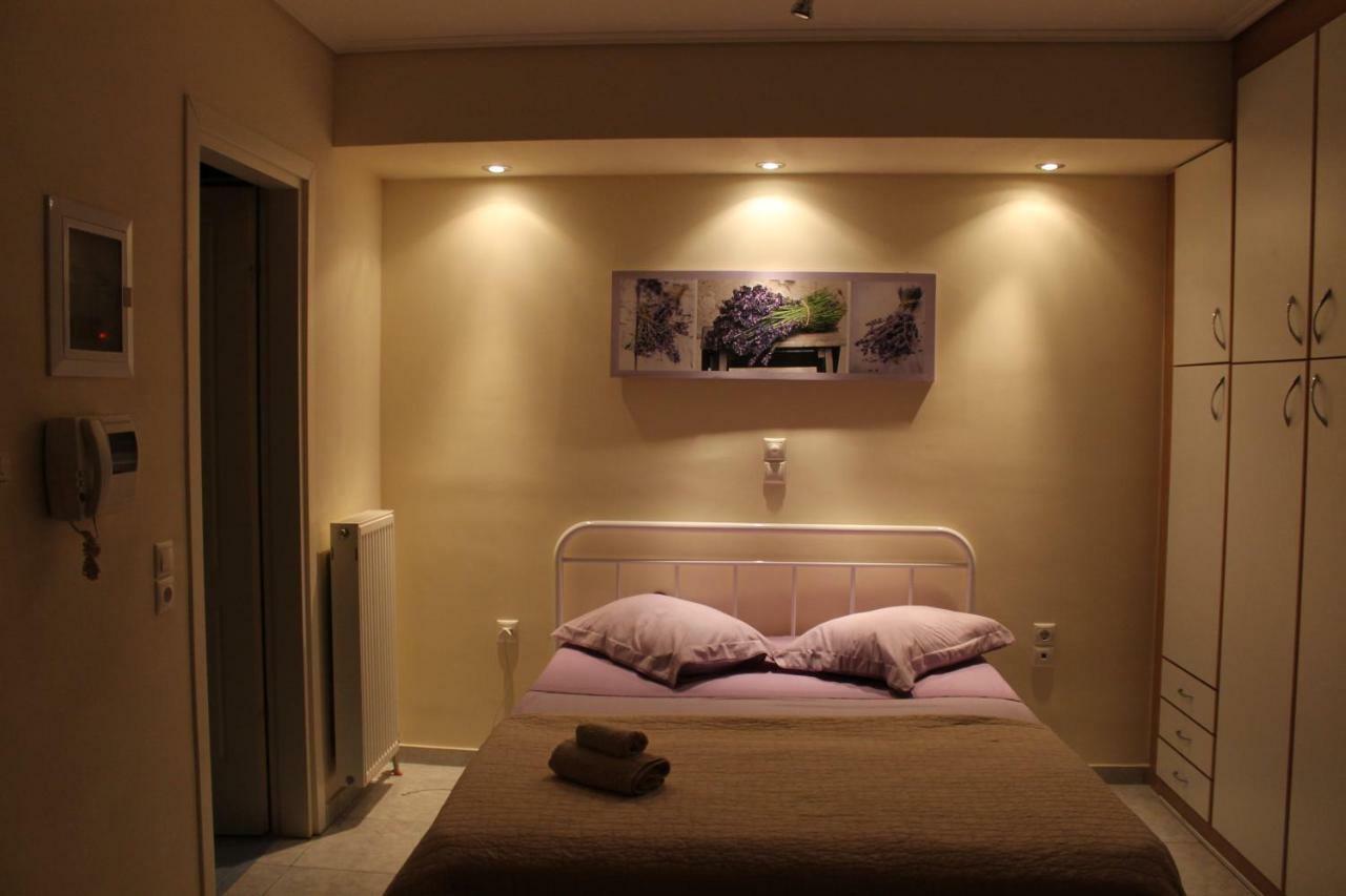 Cozy Studio Apartment In Pireus Luaran gambar