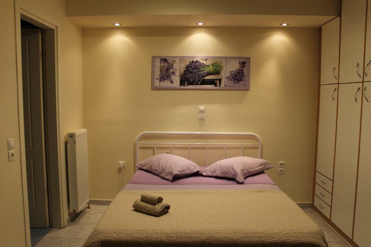 Cozy Studio Apartment In Pireus Luaran gambar