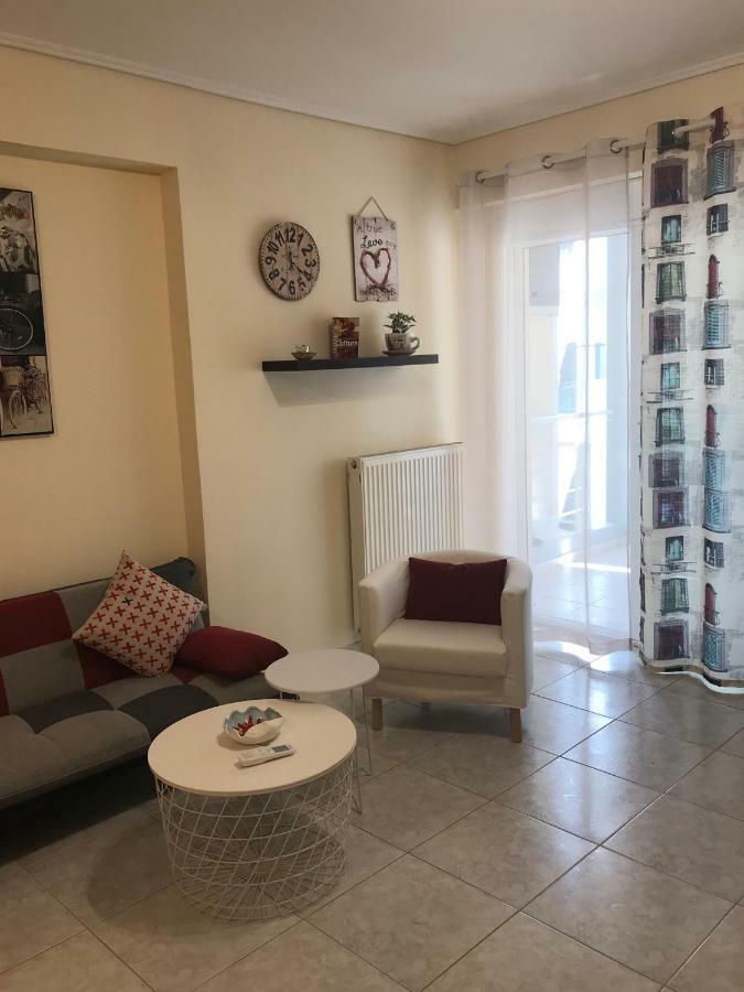 Cozy Studio Apartment In Pireus Luaran gambar