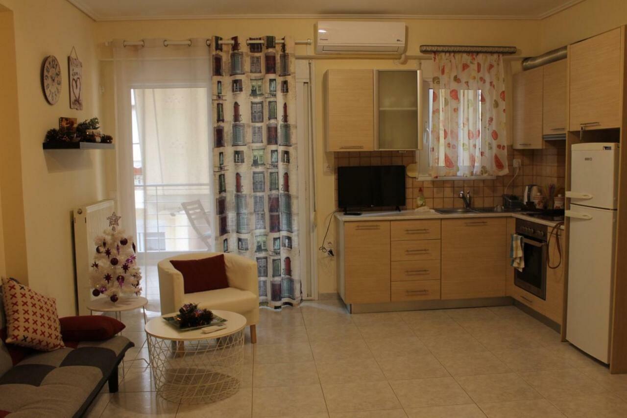 Cozy Studio Apartment In Pireus Luaran gambar